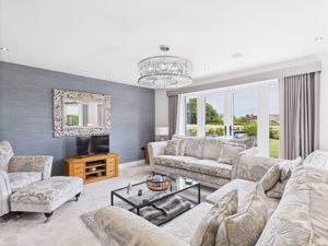 Lounge- click for photo gallery